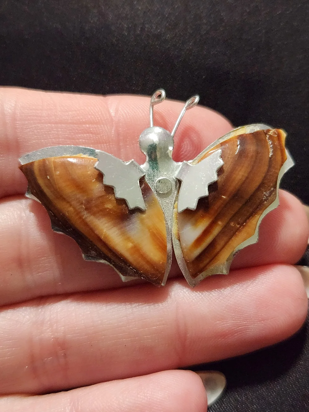 Vintage Natural Shell Butterfly Brooch Pin Taiwan ROC Original Card
